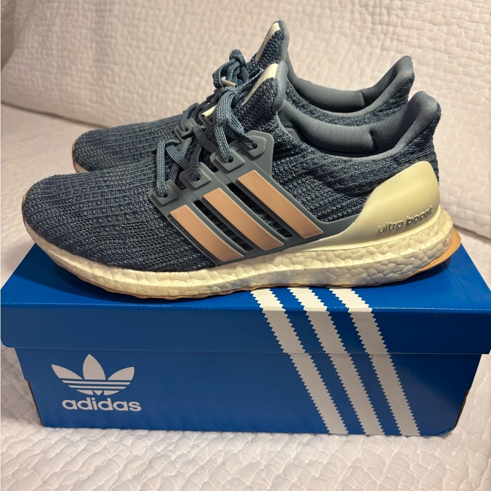Adidas Ultra Boost 4.0 Blue Pale Pink Women’s Size 9 Running Shoes